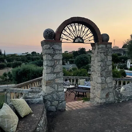 Casa Sirokos Holiday home Belvedere (Sicily)