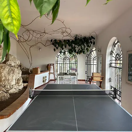 בית נופש Casa Sirokos בלבדרה