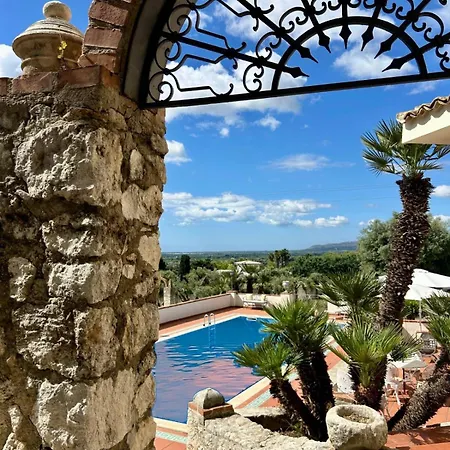 Casa Sirokos *