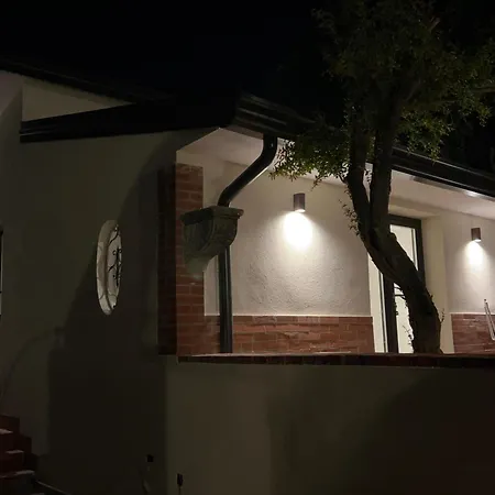 Casa vacanze Casa Sirokos Belvedere (Sicily)