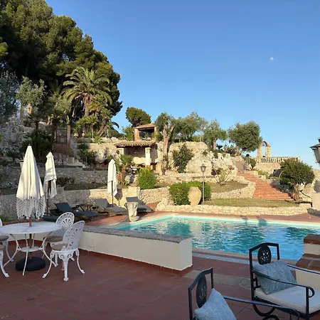 Casa Sirokos *