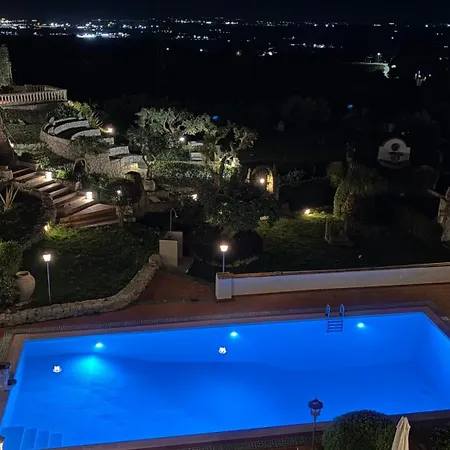 別荘 Casa Sirokos Belvedere
