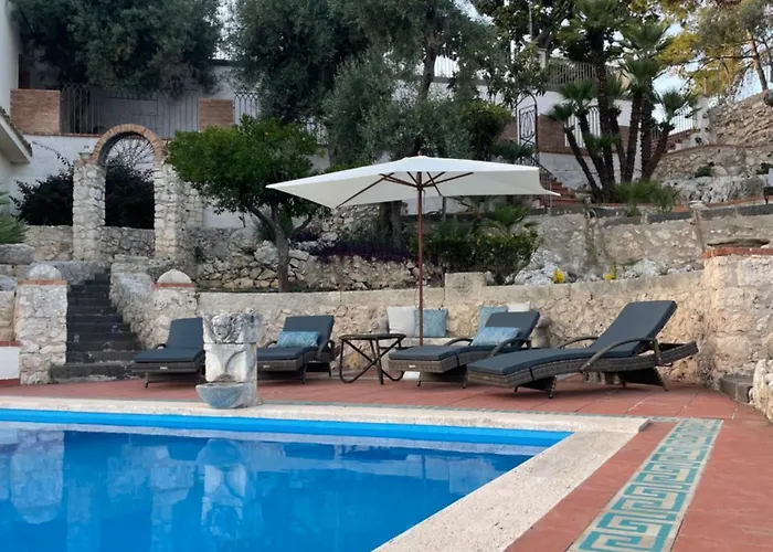 Casa Sirokos Belvedere (Sicily)